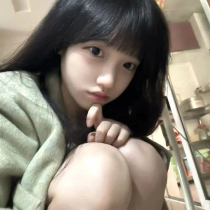 笼中女